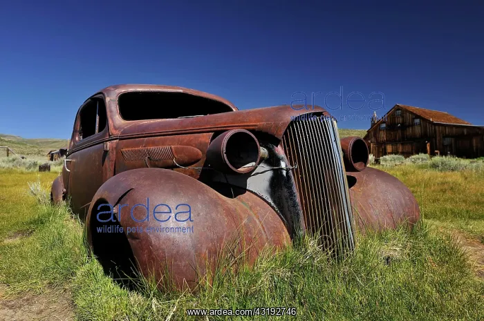 : 1937 Chevrolet Chevy, rusted, ghost town of Bodie : 1937 Chevrolet Chevy, rusted, ghost town of Bodie