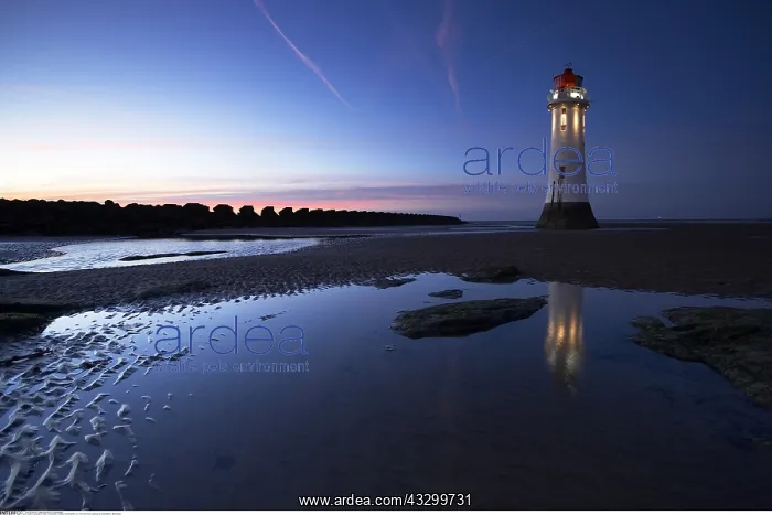 : 532 The Perch Rock Lightouse at New Brighton, Merseyside : 532 The Perch Rock Lightouse at New Brighton, Merseyside