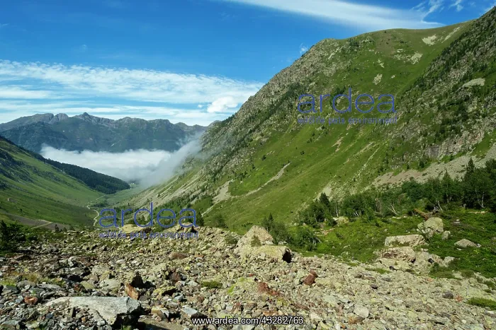 : 80184056 Climbing Route - to lake and shelter - : 80184056 Climbing Route - to lake and shelter -
