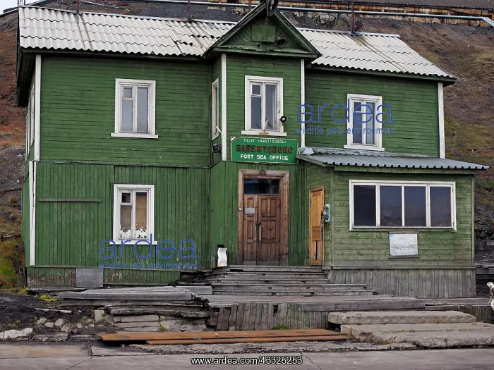 : 80184819 Barentsburg - port office house Svalbard : 80184819 Barentsburg - port office house Svalbard