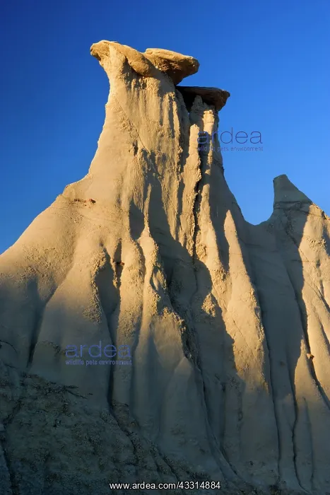: 80187209 Hoodoo and Badlands - artfully sculpted : 80187209 Hoodoo and Badlands - artfully sculpted