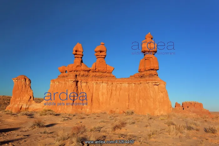 : 80188169 Three ugly Sisters - sandstone rock formation : 80188169 Three ugly Sisters - sandstone rock formation