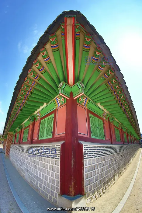  : 80191450 Green wooden roof at Gyeongbokgung Palace