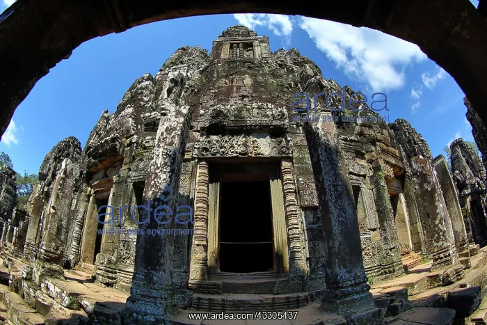  : 80191475 Bayon, Khmer Temple in Angkor Thom, Siem