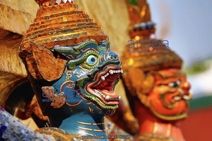 : 80191526 Yaksha Demon Statue at Wat Phra Kaew Temple : 80191526 Yaksha Demon Statue at Wat Phra Kaew Temple