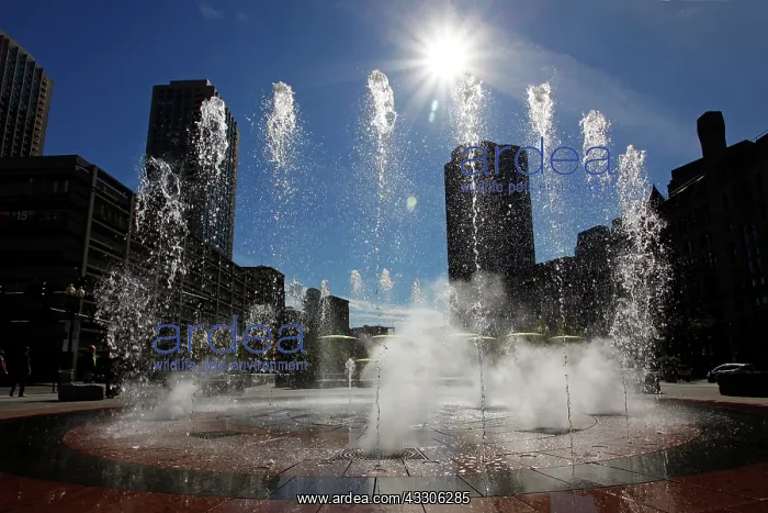 : 80191545 Jets of water at Rings Fountain in the : 80191545 Jets of water at Rings Fountain in the