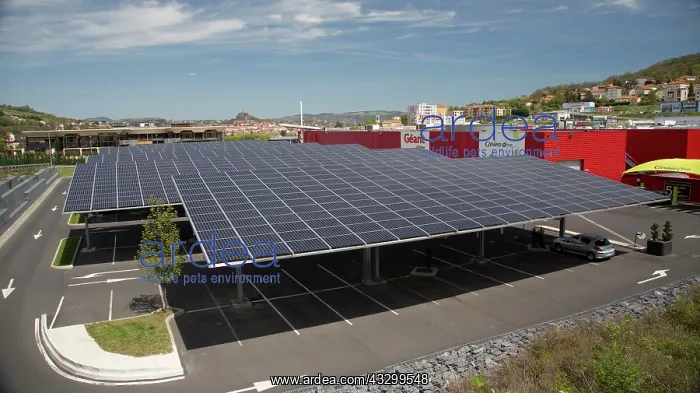 : 80192936 Supermarket Car Parking - area with PV : 80192936 Supermarket Car Parking - area with PV