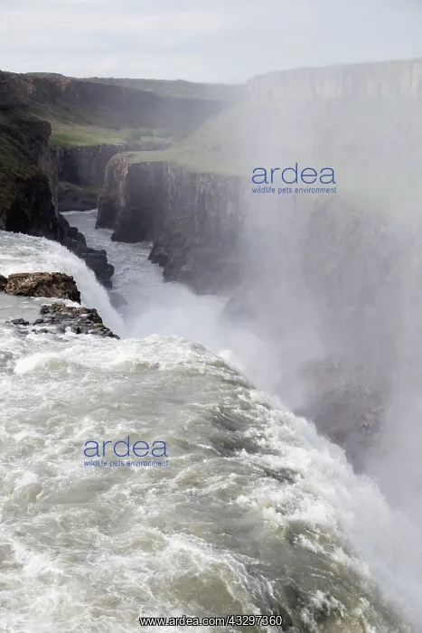 : 80195543 Gullfoss Waterfall Iceland Bill Coster : 80195543 Gullfoss Waterfall Iceland Bill Coster