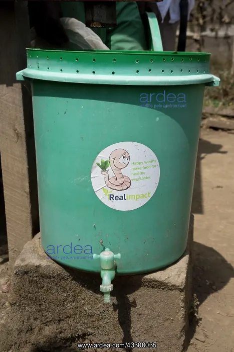 : 80198163 Wormery - producing liquid fertiliser Longonot : 80198163 Wormery - producing liquid fertiliser Longonot