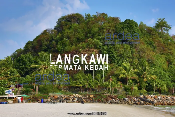 : 80199154 The beach in Pantai Cenang Pantai Cenang : 80199154 The beach in Pantai Cenang Pantai Cenang