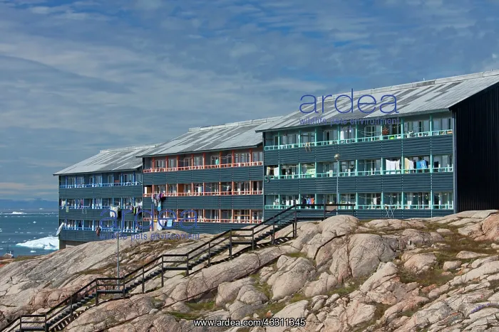 : 80200067 Ilulissat - houses in the town Ilulissat : 80200067 Ilulissat - houses in the town Ilulissat