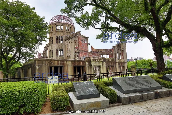: 80200362 The Genbaku Domu, Atomic Bomb Dome, in : 80200362 The Genbaku Domu, Atomic Bomb Dome, in