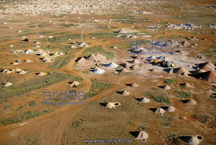 : Aerial - Minefield - Coober Pedy : Aerial - Minefield - Coober Pedy