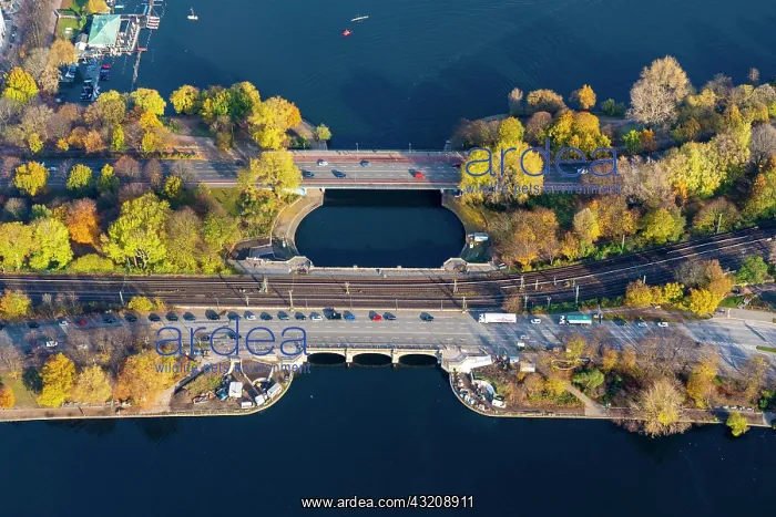 : Aerial view of the Alster bridges in autumn, Alster : Aerial view of the Alster bridges in autumn, Alster