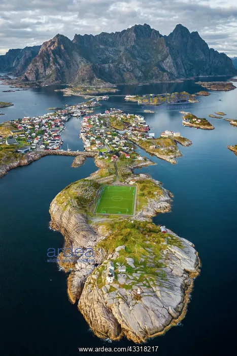 : Aerial view of the island world near the fishing : Aerial view of the island world near the fishing
