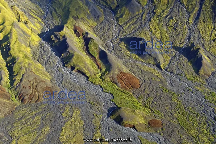 : Aerial view over the mountain ridge Thorsmork, unrsmnrk : Aerial view over the mountain ridge Thorsmork, unrsmnrk
