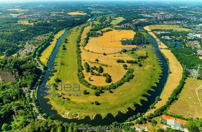  : Aerial view of the Ruhr with Ruhr arch and river