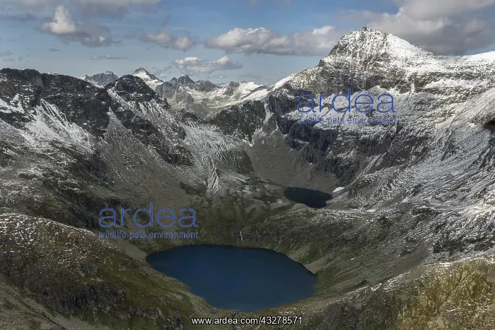 : Aerial view, Schladminger Tauern with first snow : Aerial view, Schladminger Tauern with first snow
