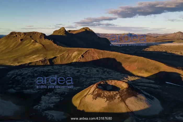 : Aerial view, volcanic crater Sttur, NorEurn mshraun : Aerial view, volcanic crater Sttur, NorEurn mshraun