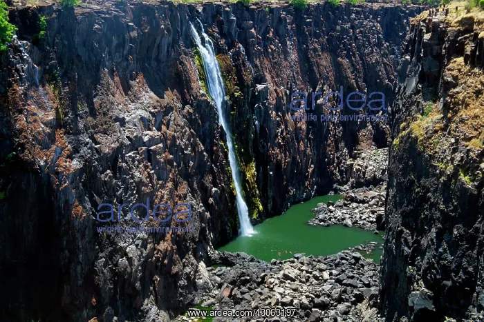 : Africa, Zimbabwe, Victoria Falls. Victoria : Africa, Zimbabwe, Victoria Falls. Victoria