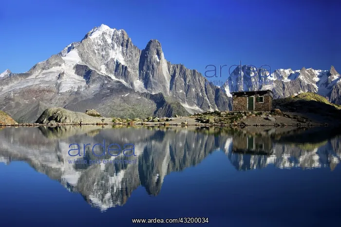  : The Aiguilles de Chamonix mountains reflected in