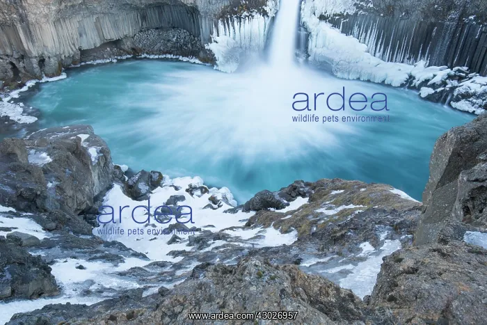 : Aldeyjarfoss waterfall situated on the Skjalfandafljot : Aldeyjarfoss waterfall situated on the Skjalfandafljot