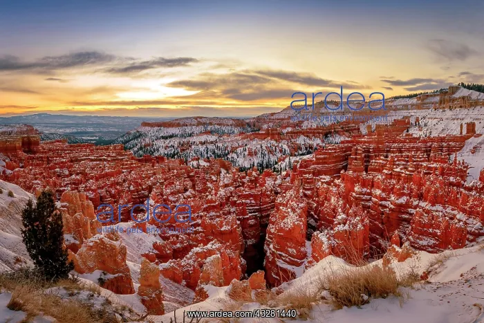 : Amphitheatre at sunrise, snow-covered bizarre rocky : Amphitheatre at sunrise, snow-covered bizarre rocky