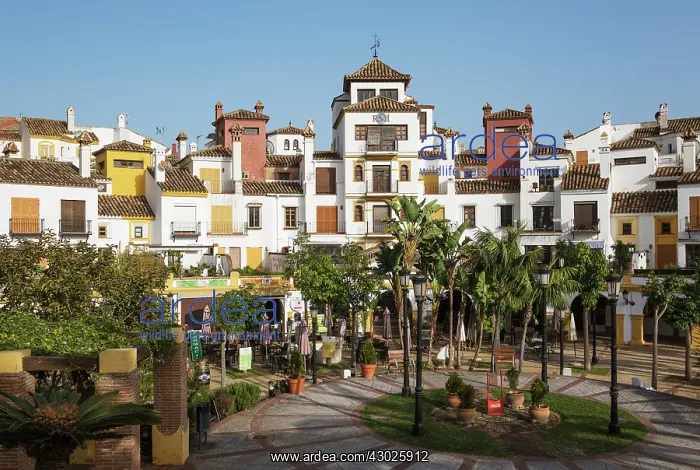 : Andalusian architecture prevails in many contemporary ur : Andalusian architecture prevails in many contemporary ur