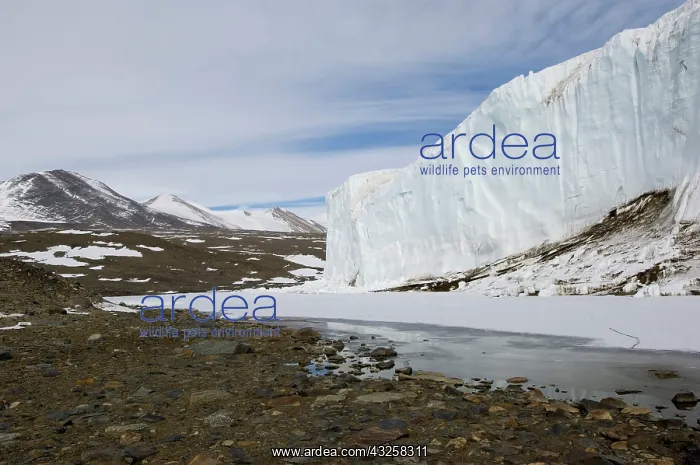 : Antarctica, Ross Sea, Dry Valleys. Canada : Antarctica, Ross Sea, Dry Valleys. Canada