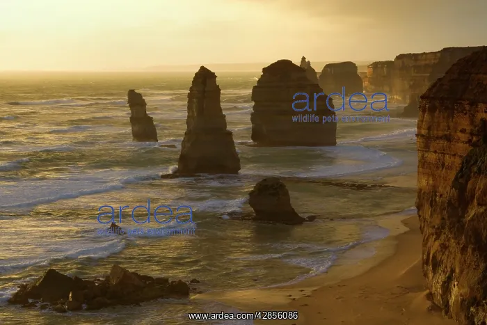 : Twelve Apostles - a storm is brewing over the coastline : Twelve Apostles - a storm is brewing over the coastline