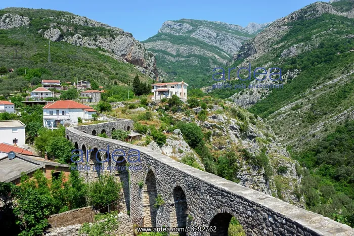 : Aqueduct in the historical settlement, Stari Bar : Aqueduct in the historical settlement, Stari Bar