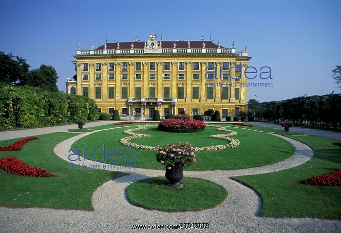 : Austria, Vienna. Schonbrunn Palace : Austria, Vienna. Schonbrunn Palace