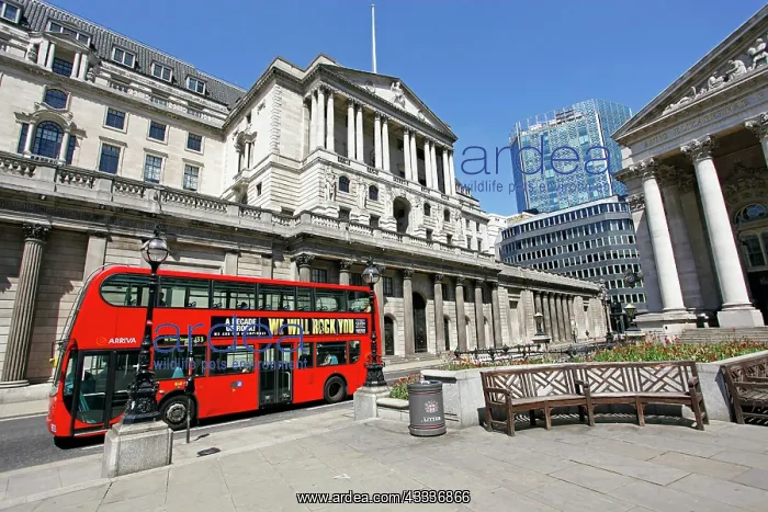 : The Bank of England on Threadneedle Street and the : The Bank of England on Threadneedle Street and the