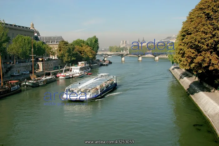 : A Bateaux Mouches excursion boat on the : A Bateaux Mouches excursion boat on the