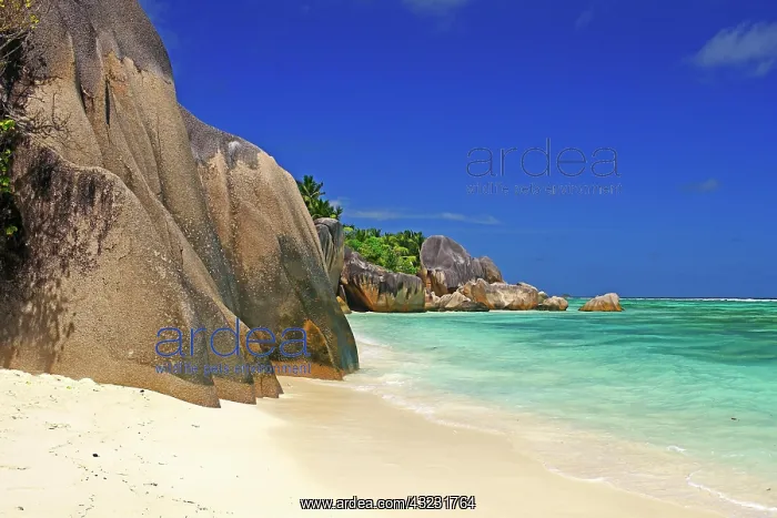 : Beach and granite rocks at the dream beach Source : Beach and granite rocks at the dream beach Source