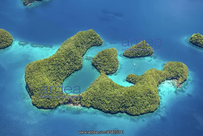 : Bird's eye view of Ogyurottoru Island part of Urukthapel I : Bird's eye view of Ogyurottoru Island part of Urukthapel I