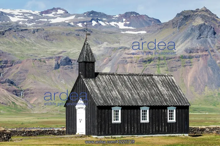  : Black wooden church, Budir Kirka, B&, x2c21ae9;rkja