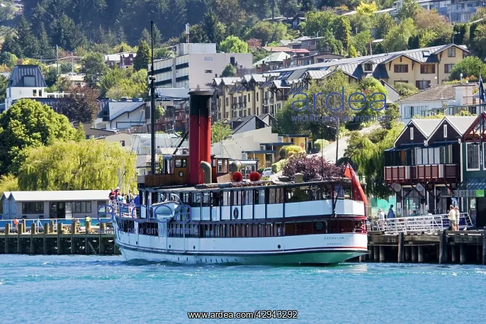 : Boat - Vintage steamship TSS Earnslaw moored at : Boat - Vintage steamship TSS Earnslaw moored at