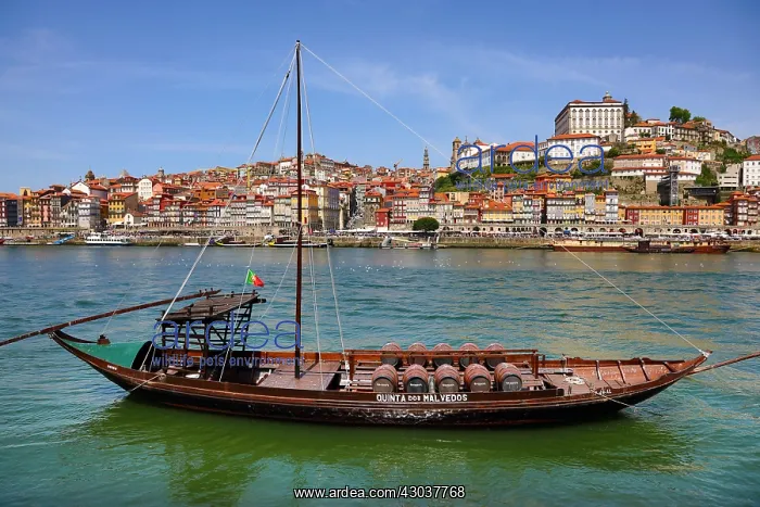 : Boats for transporting port wine casks on the River : Boats for transporting port wine casks on the River