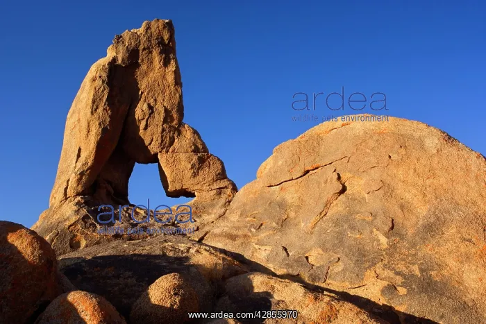: Boot Arch - red granite rock arch : Boot Arch - red granite rock arch