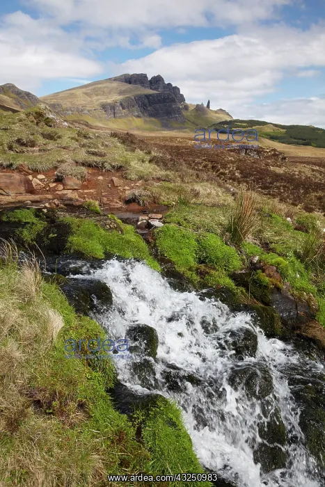 : Bride's Veil Waterfall, and Old Man of Storr : Bride's Veil Waterfall, and Old Man of Storr