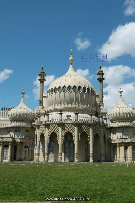 : Brighton, England, United Kingdom. Royal Pavillion and : Brighton, England, United Kingdom. Royal Pavillion and