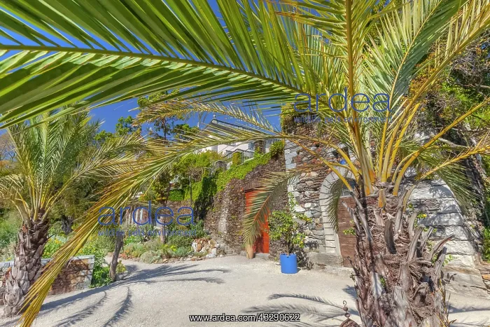: Brissago Islands - mediterranean-like cozy sitting corner wi : Brissago Islands - mediterranean-like cozy sitting corner wi