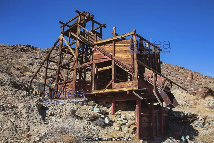 : Brooklyn Mine Road, Old Dale Mining District, Mojave : Brooklyn Mine Road, Old Dale Mining District, Mojave