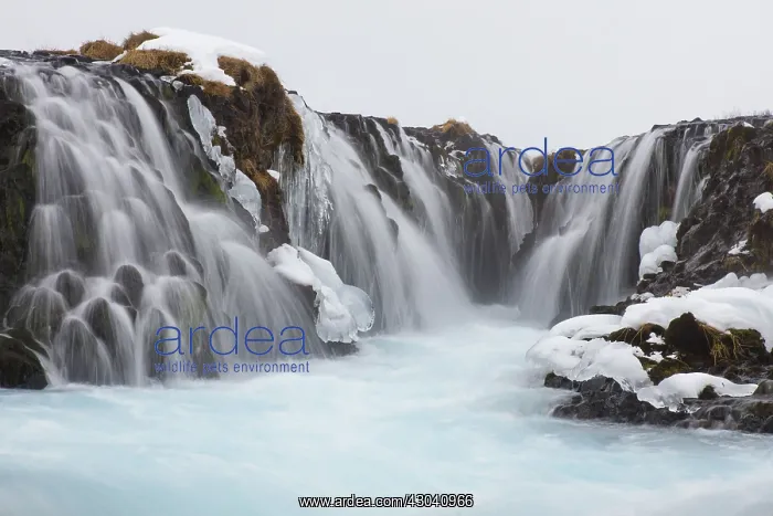  : Bruarfoss Waterfall winter