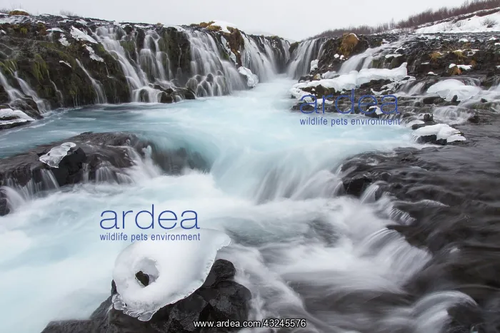  : Bruarfoss Waterfall winter
