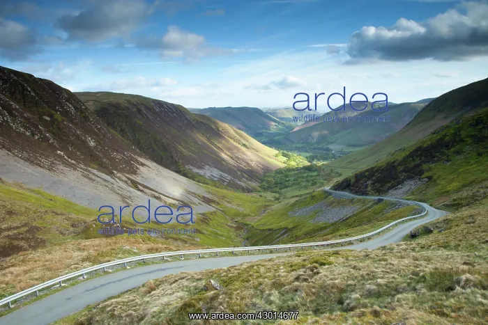  : Bwlch-y-Groes with road through valley