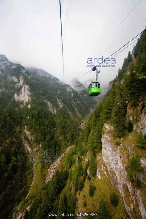  : The cable car in Busteni up to the Bucegi