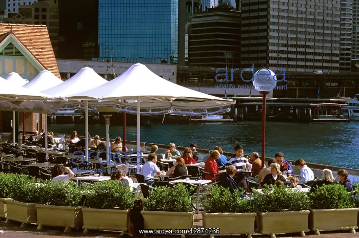 : Cafe at Circular Quay East Sydney : Cafe at Circular Quay East Sydney