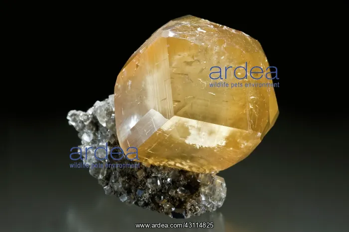 : Calcite is a carbonate mineral and the most stable polymorph of calcium carbonate (CaCO3) : Calcite is a carbonate mineral and the most stable polymorph of calcium carbonate (CaCO3)